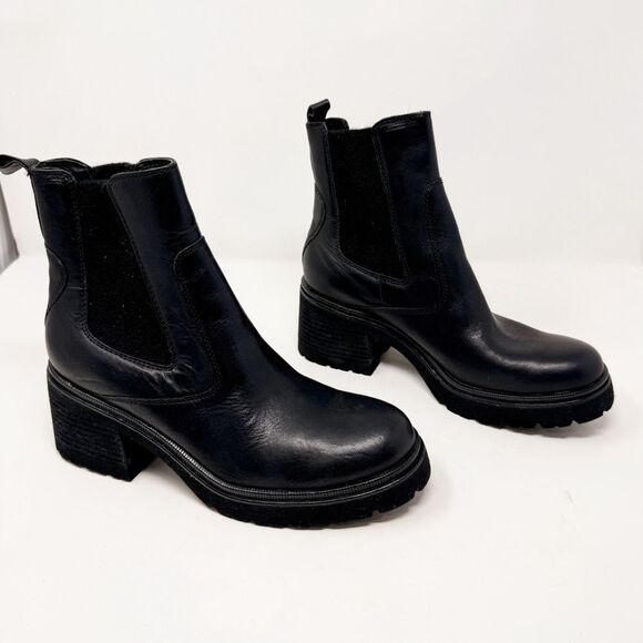 Sofft Aqua Jordie Black Leather Rabbit Fur Chelsea Slip On Boots Lug Sole 9.5 - Picture 2 of 9